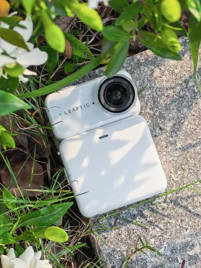 A display that can move away from the camera